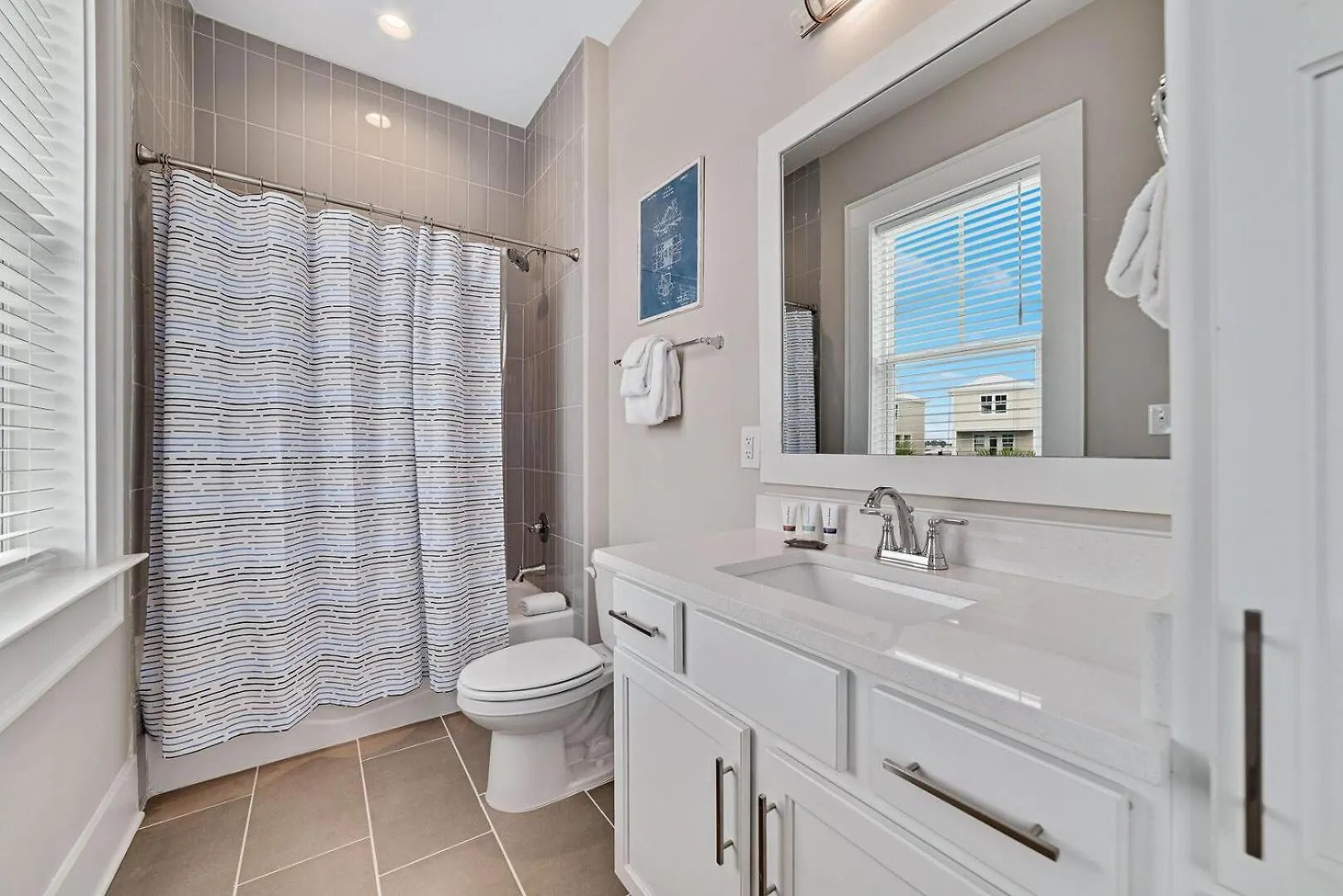 Holiday home New Listing! Luxury Home, Sleeps 10 W/ Shared Pool Gulf Shores