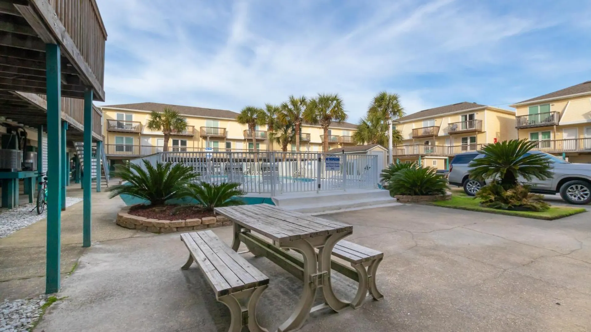 Dollar #5 Leisure Bay Apartment