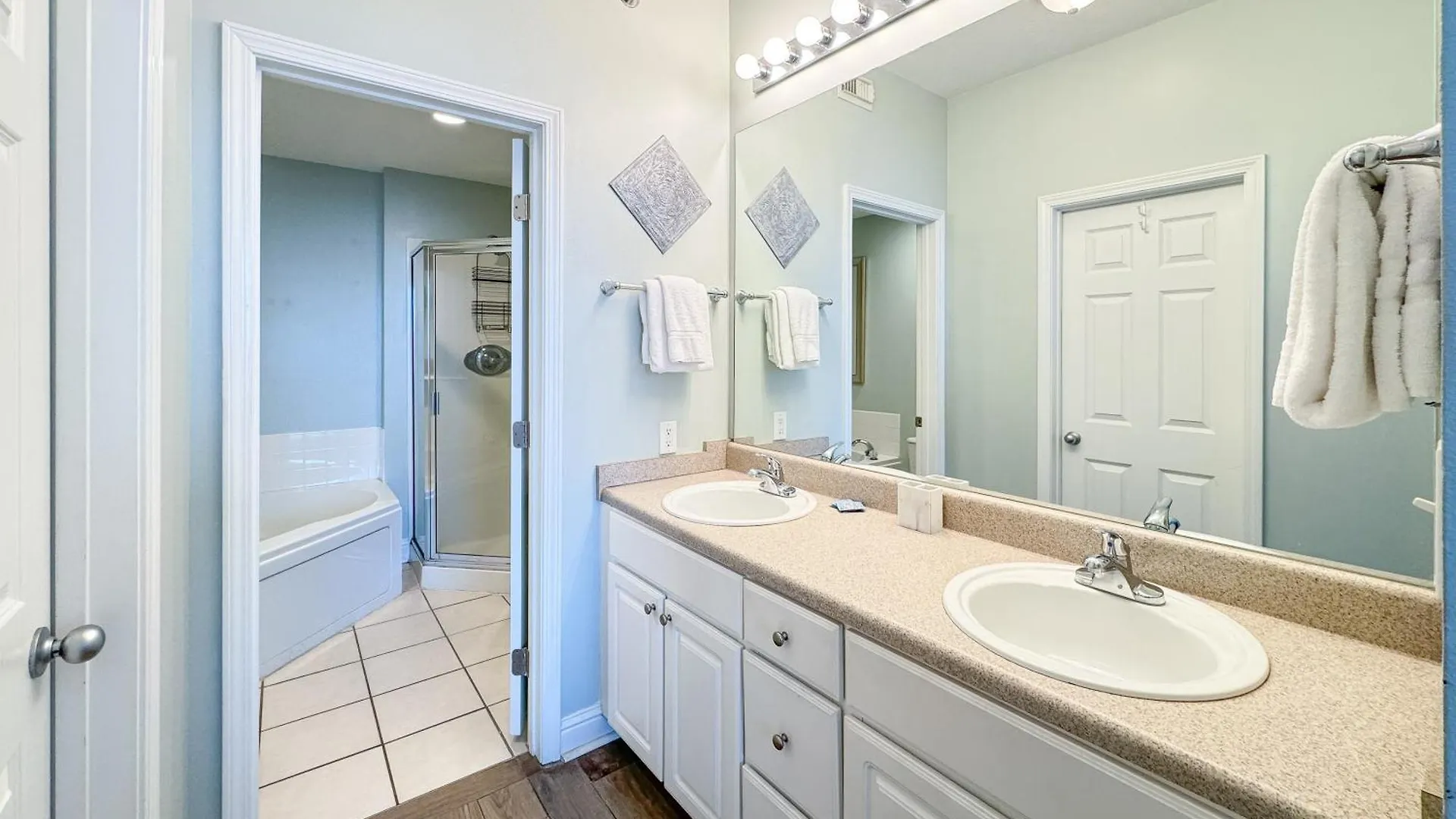 Lighthouse 816 - New Luxury Beachfront * Gulf Shores
