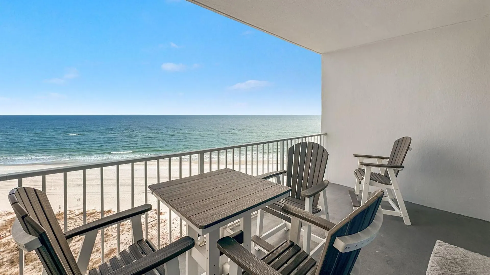 Lighthouse 816 - New Luxury Beachfront