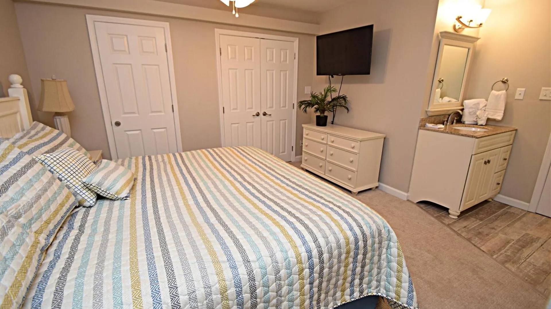 Gulf House 203 Gulf Shores