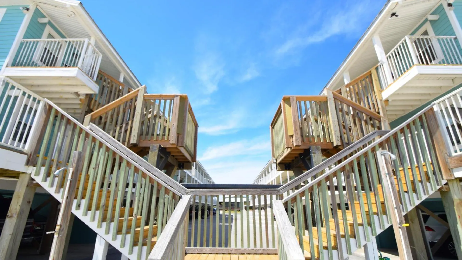 Sunrise Village 101 *