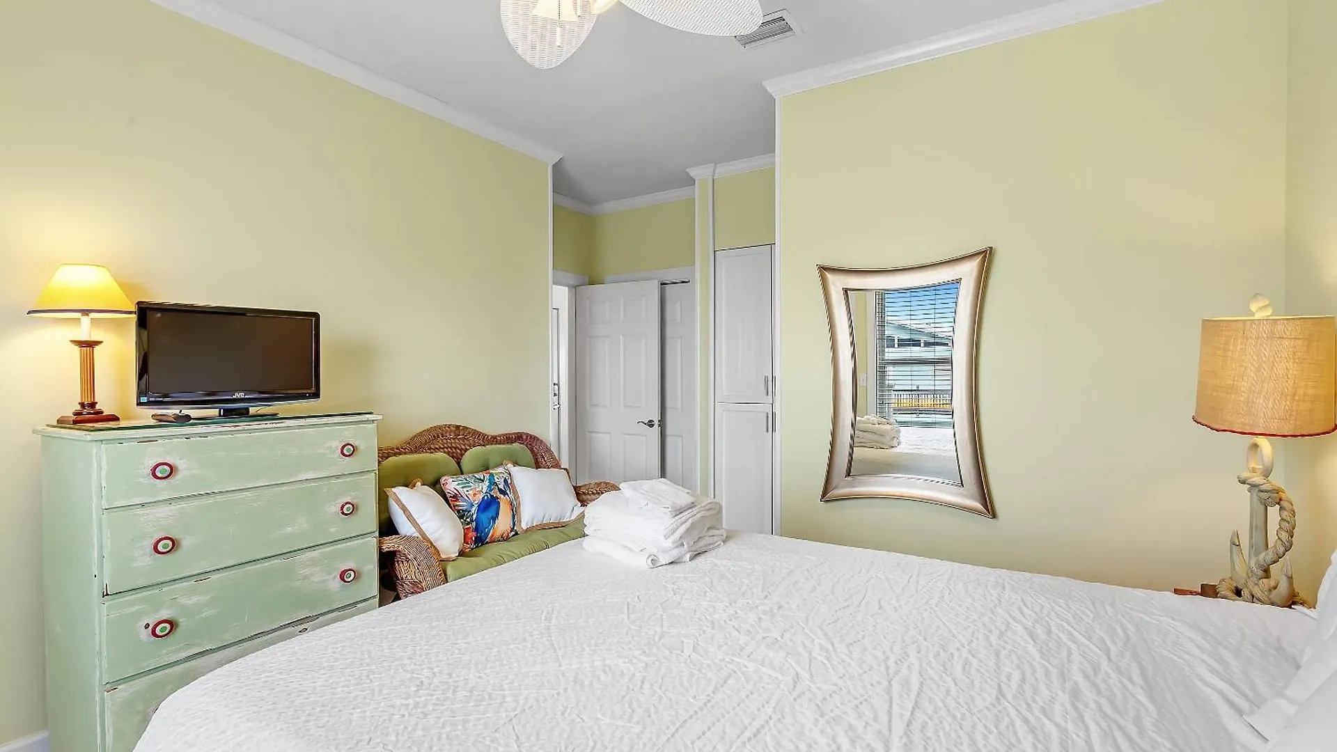 Happy Feet Holiday home *