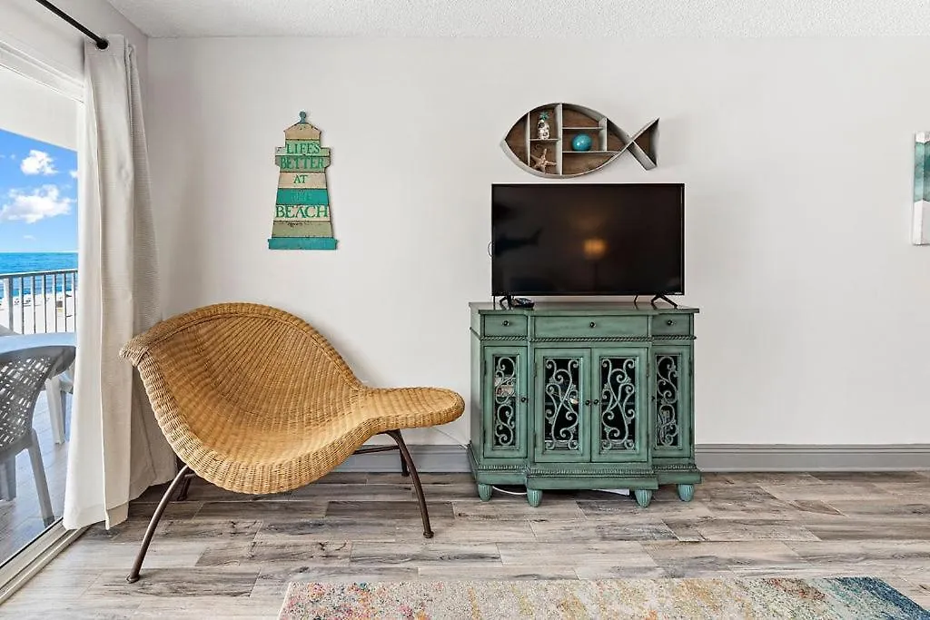 Apartment Ocean House 2202