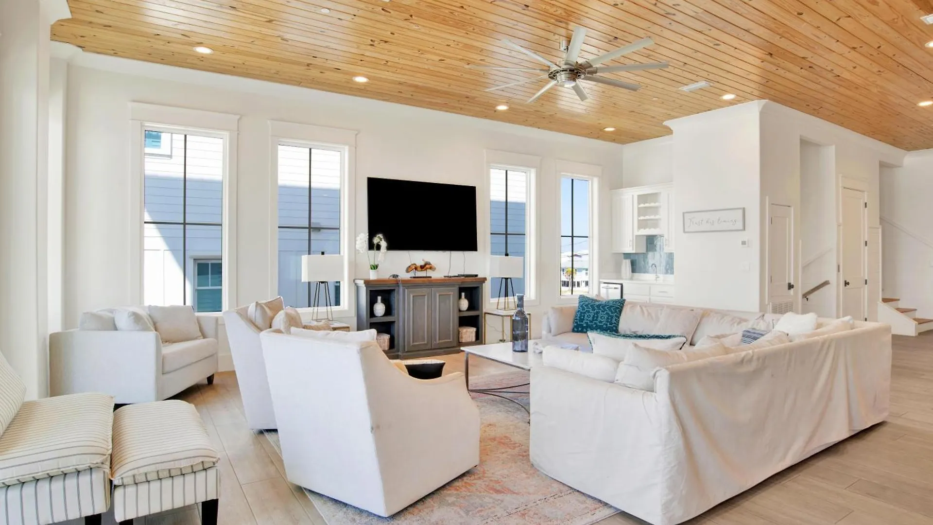 Seaside West 12 Bdrm, 11,5 Bath, Private Pools, Sleeps 36 Holiday home *
