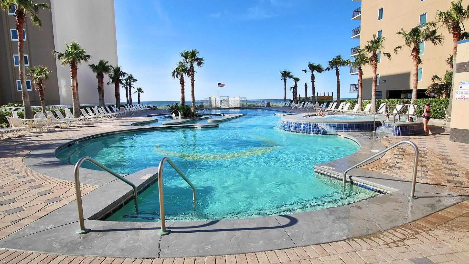 Crystal Tower 1202 Holiday home *