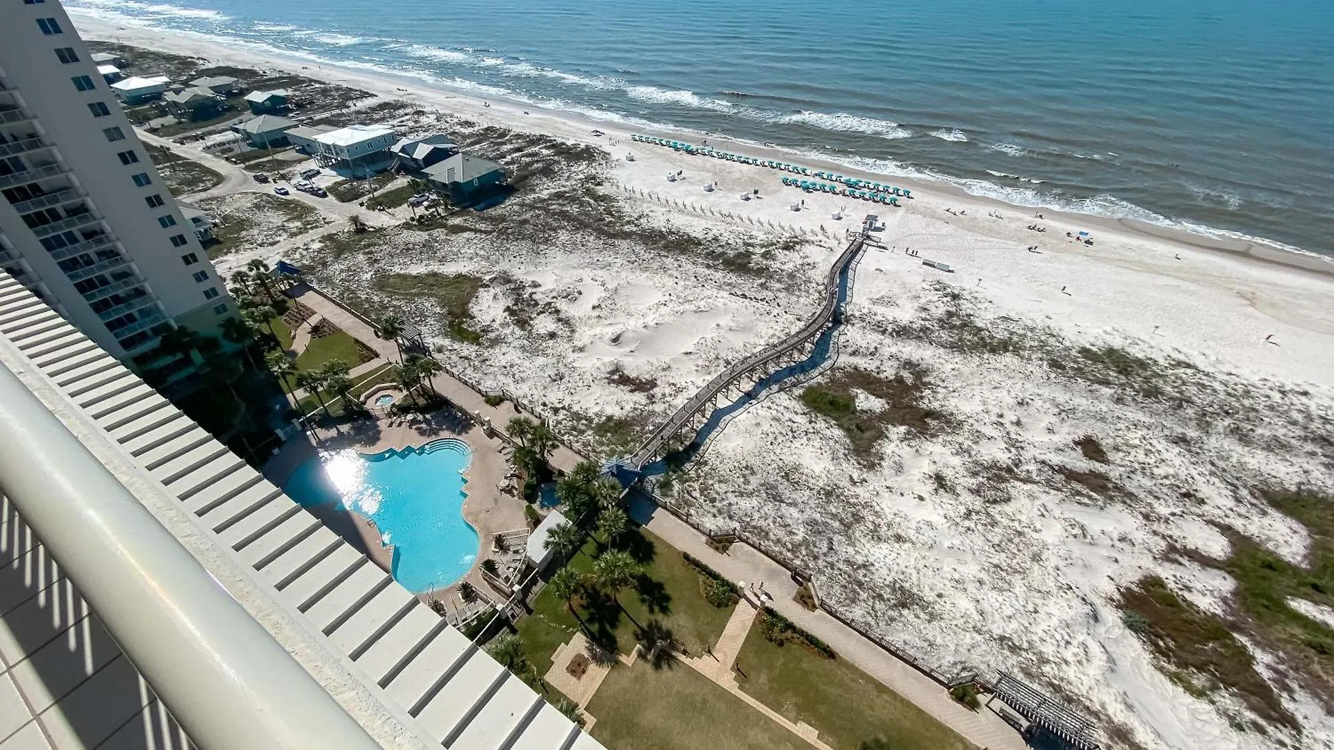 Club B2003- 4 Bdrm-4 Bath-updated Beachfront Gulf Shores
