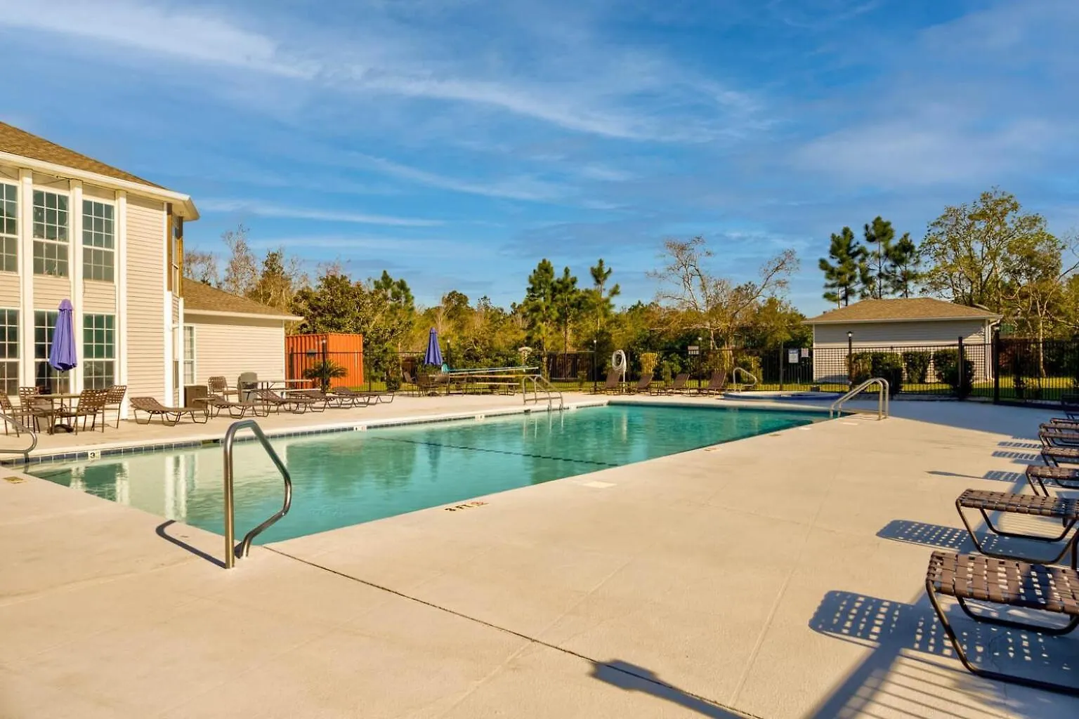 Colony Club T8 By Collection *