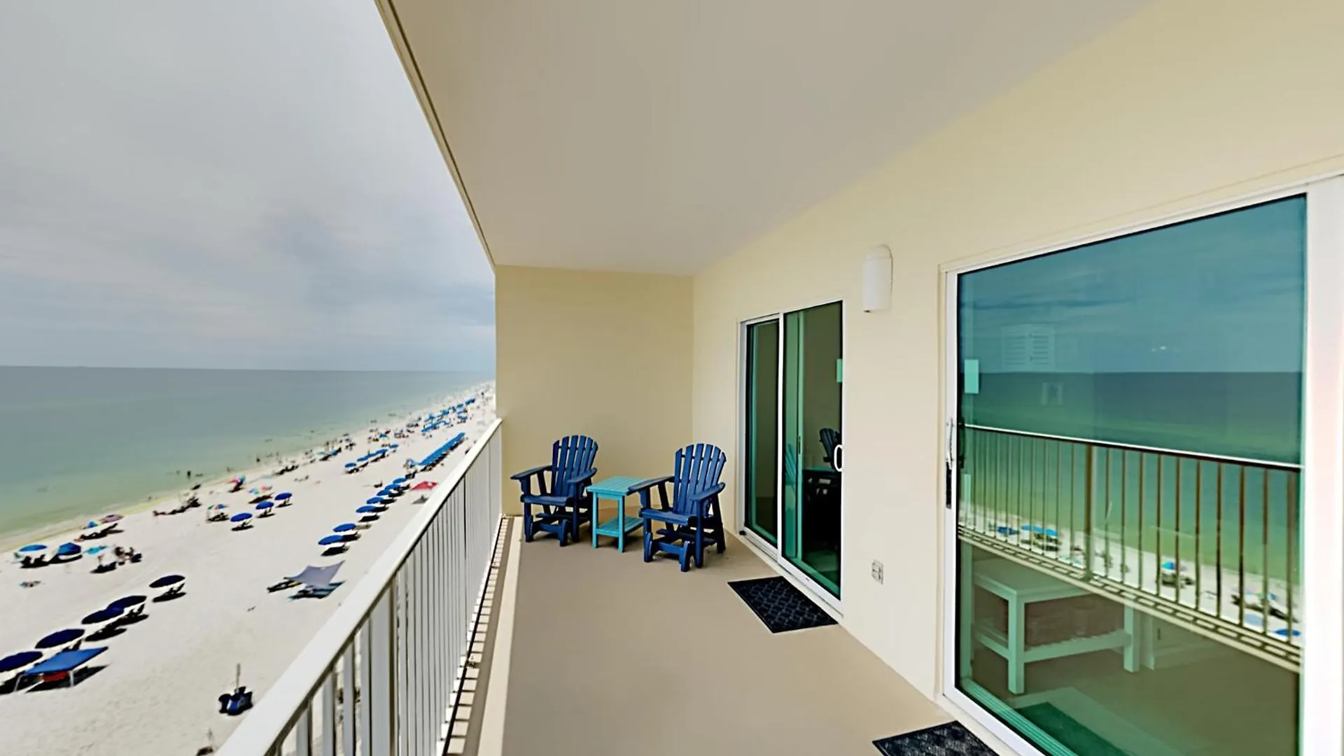 Crystal Shores 602 *