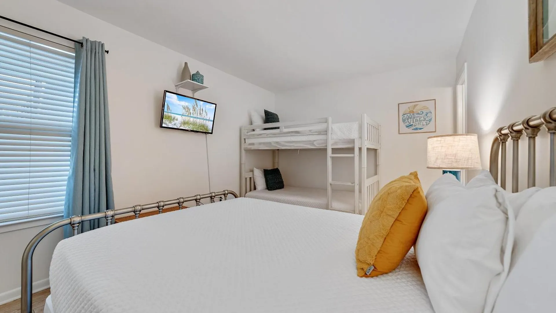 Island Sunrise Unit 561 Holiday home Gulf Shores