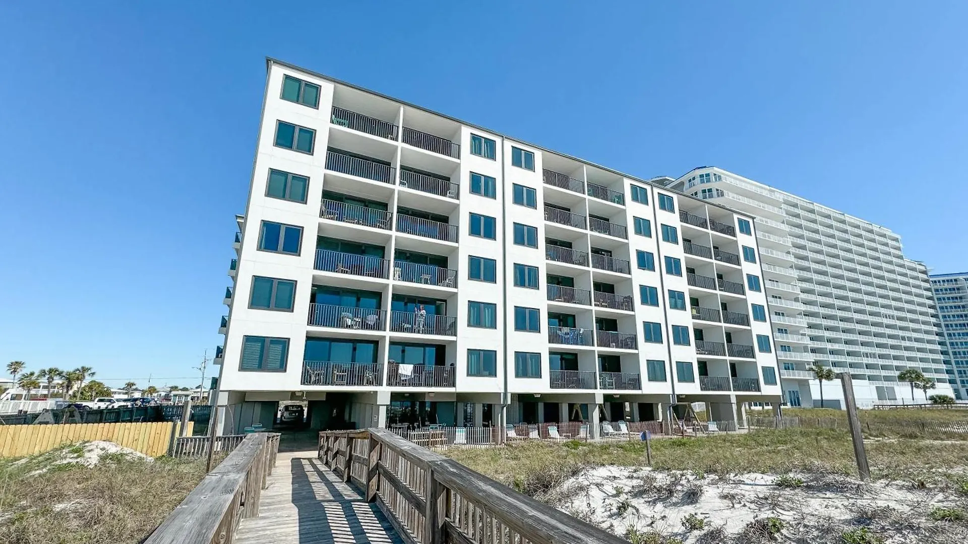 Island Sunrise Unit 561
