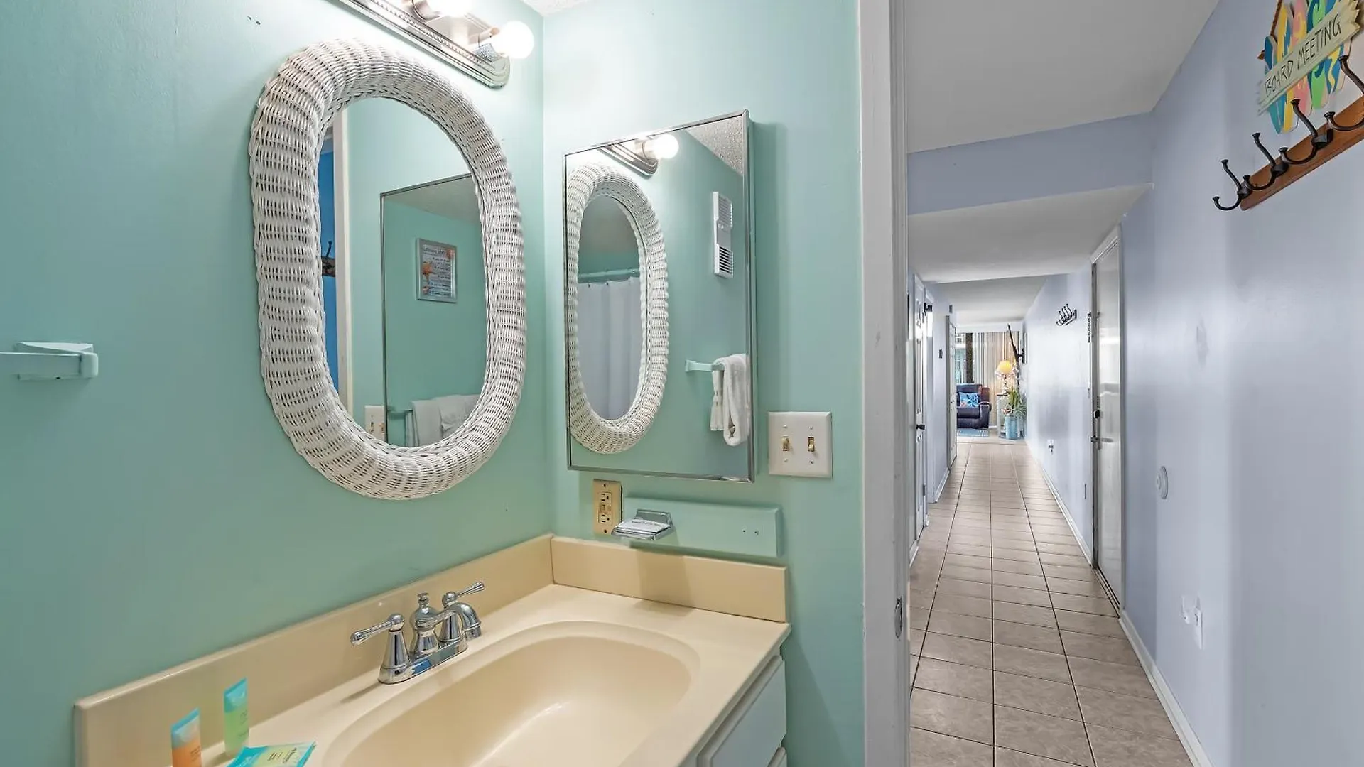 Island Winds West Unit 570 Holiday home