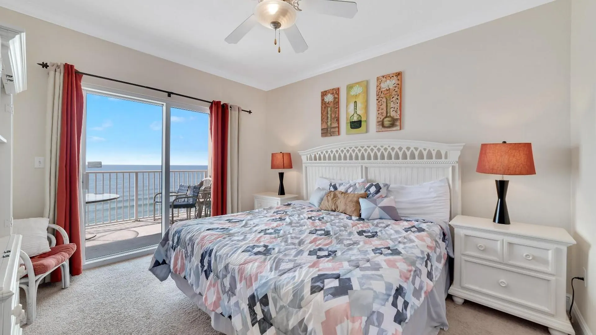 Crystal Shores West 306