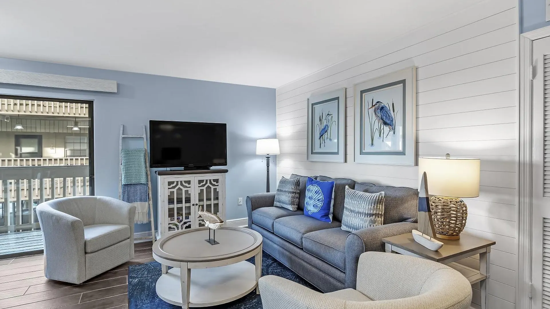 Gulf Village Unit 109 *