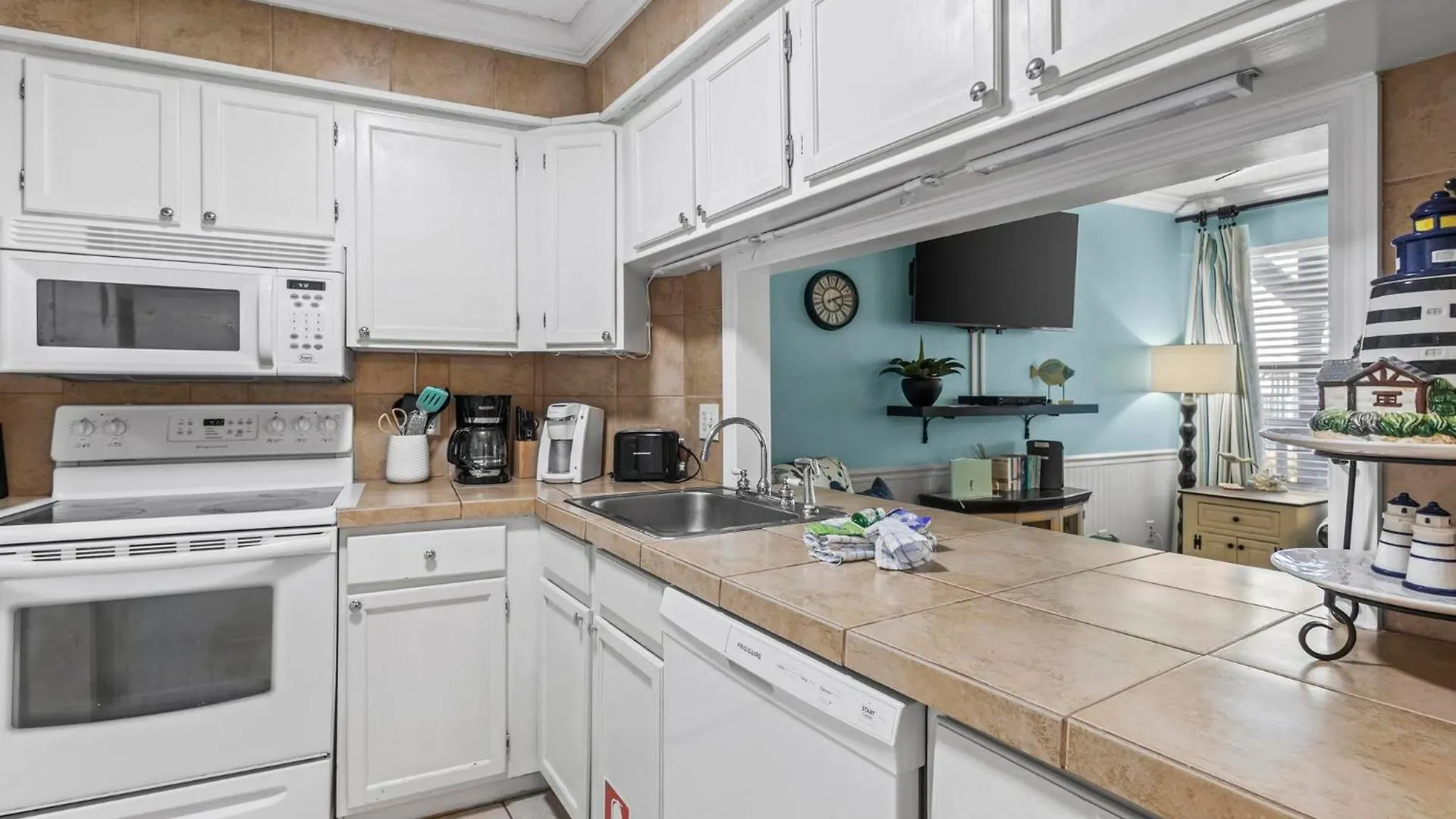 Holiday home Sea Breeze 311 *