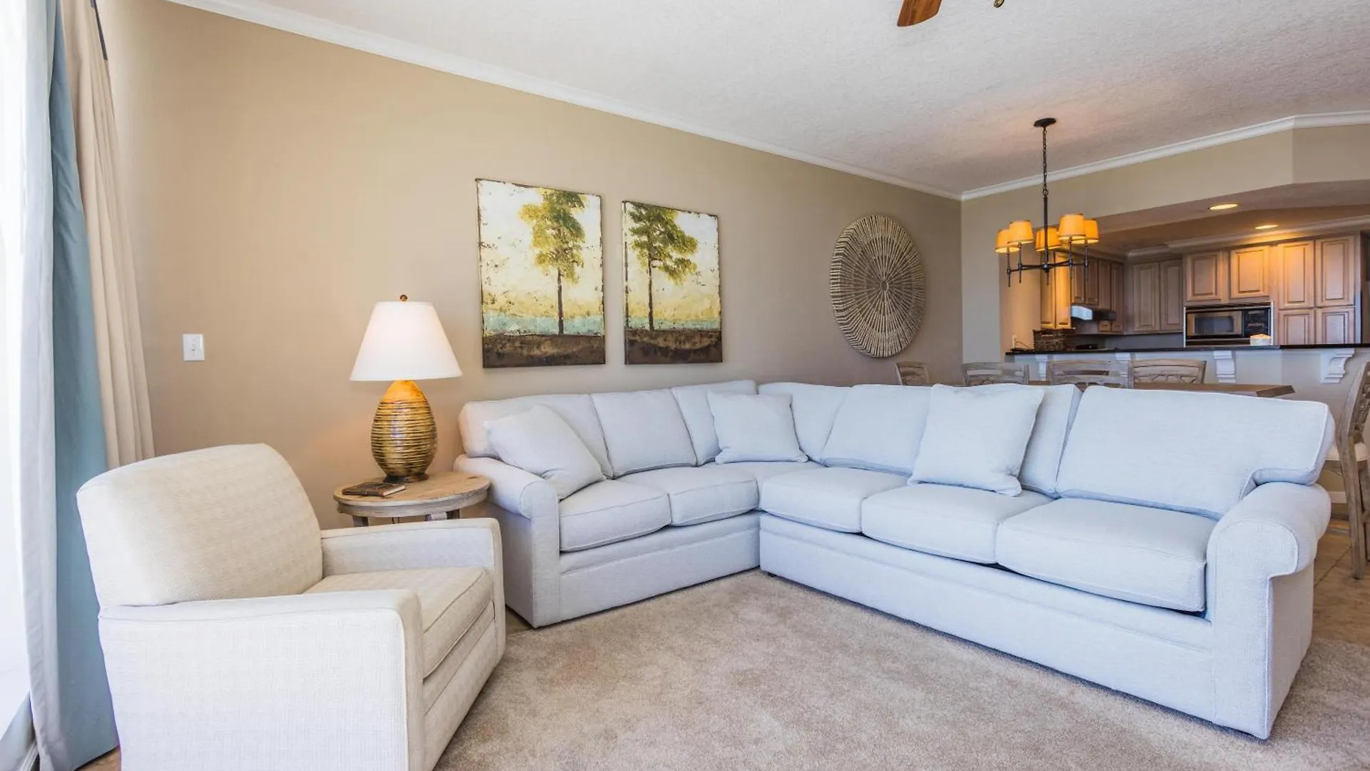 The Colonnades 802 Holiday home