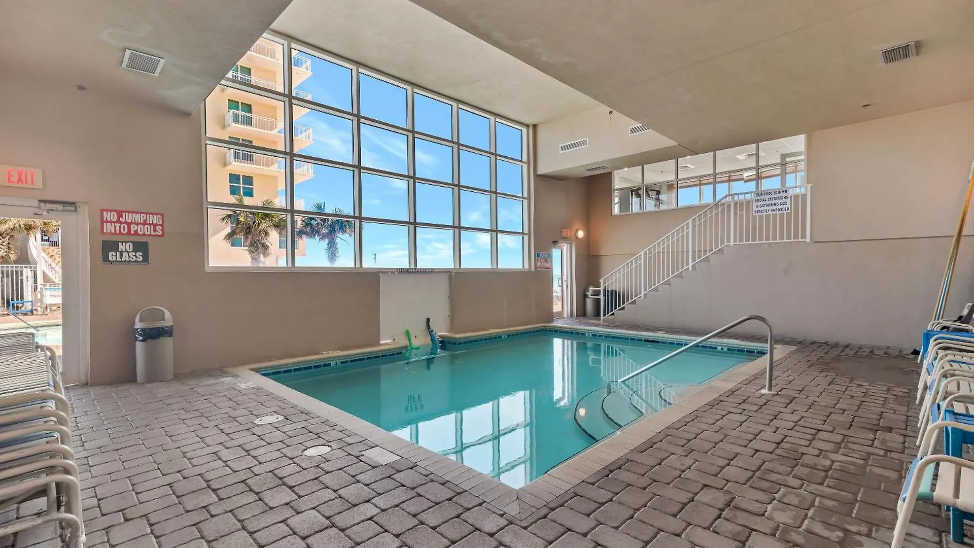 Crystal Shores West 906