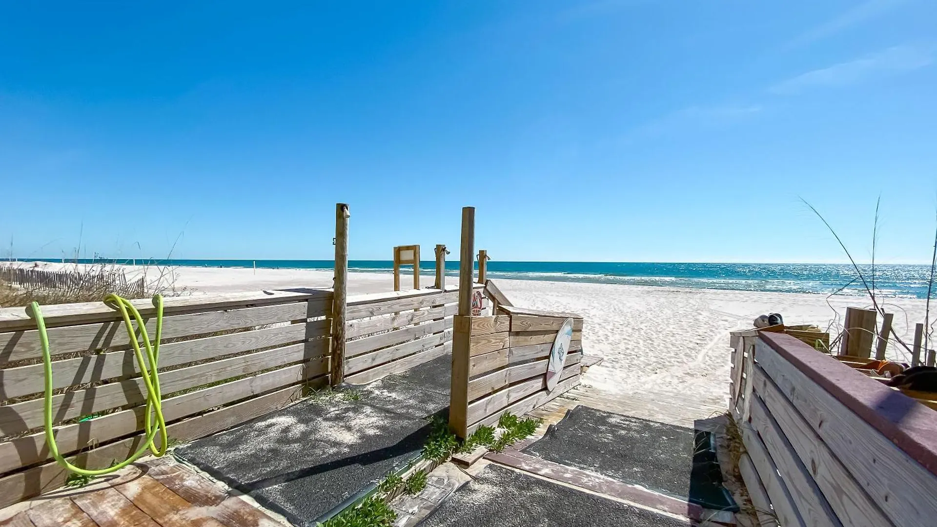 Holiday home Crystal Shores West 906