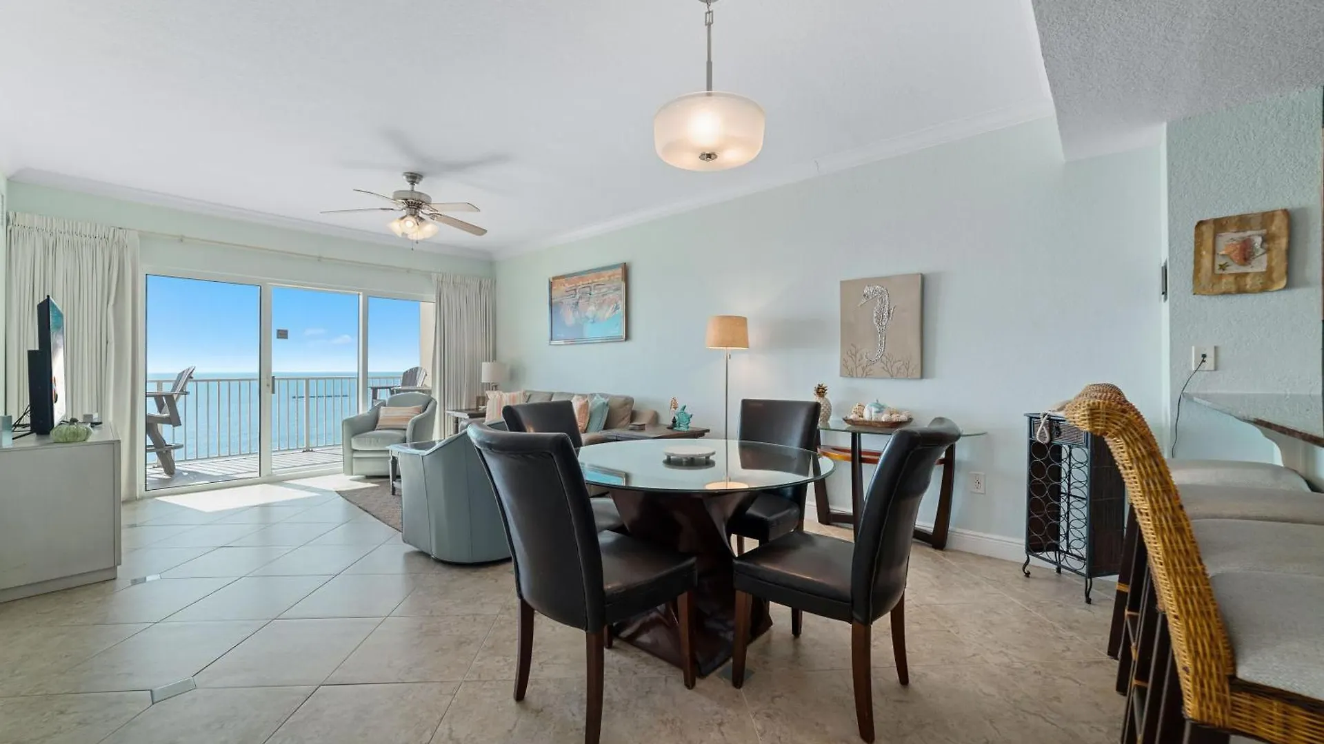 Holiday home Crystal Shores West 403
