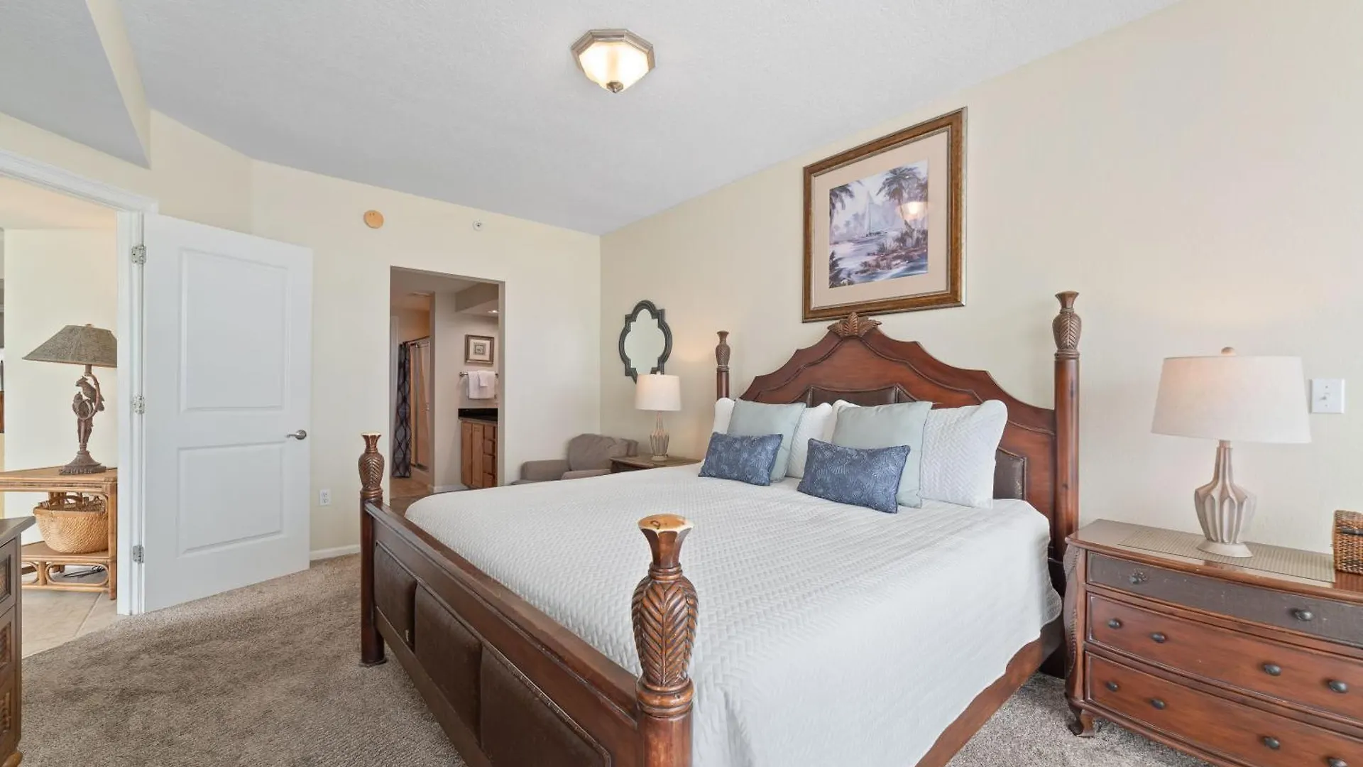 The Colonnades 703 Holiday home *