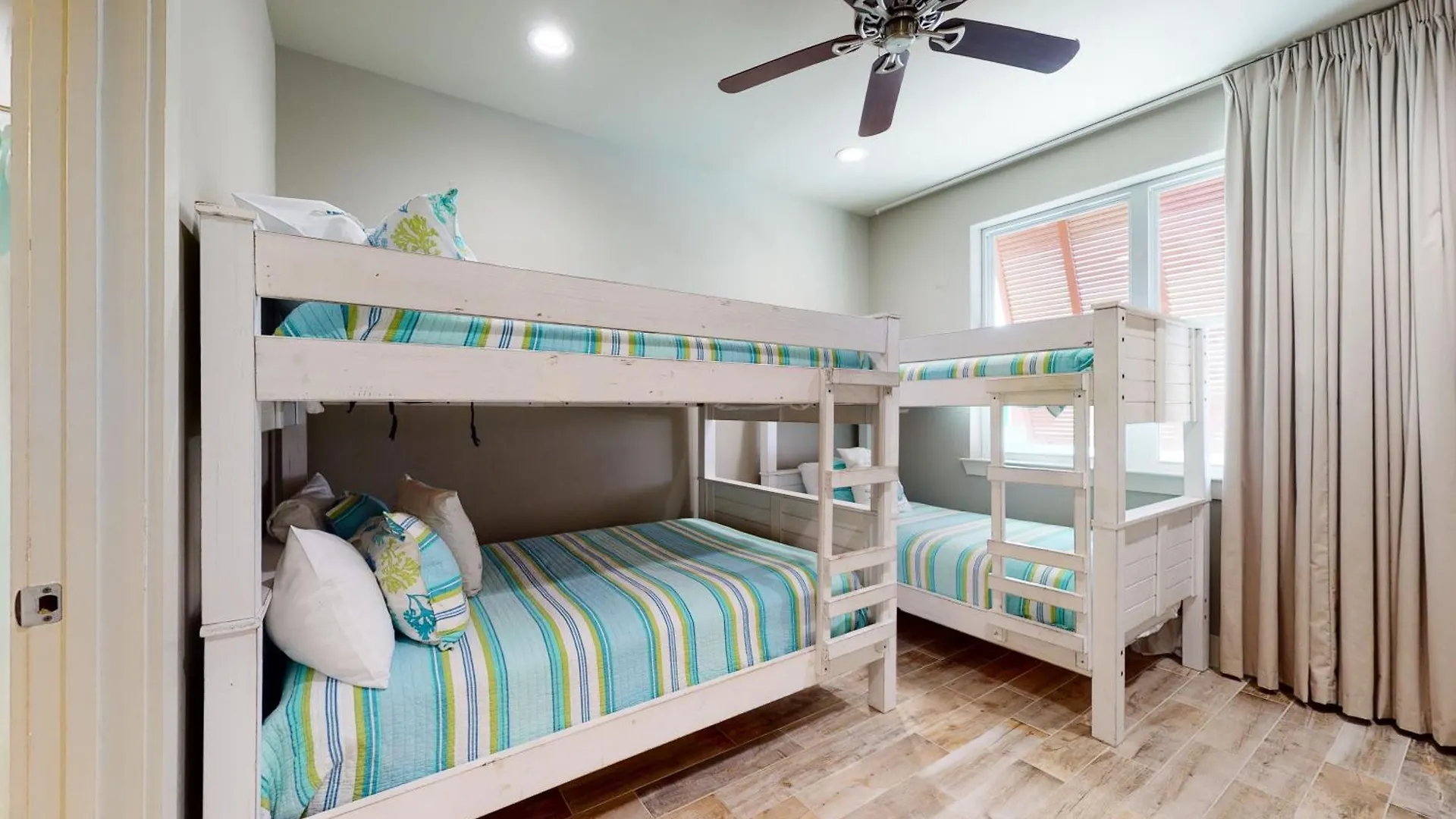 Holiday home 4 Sea-suns *