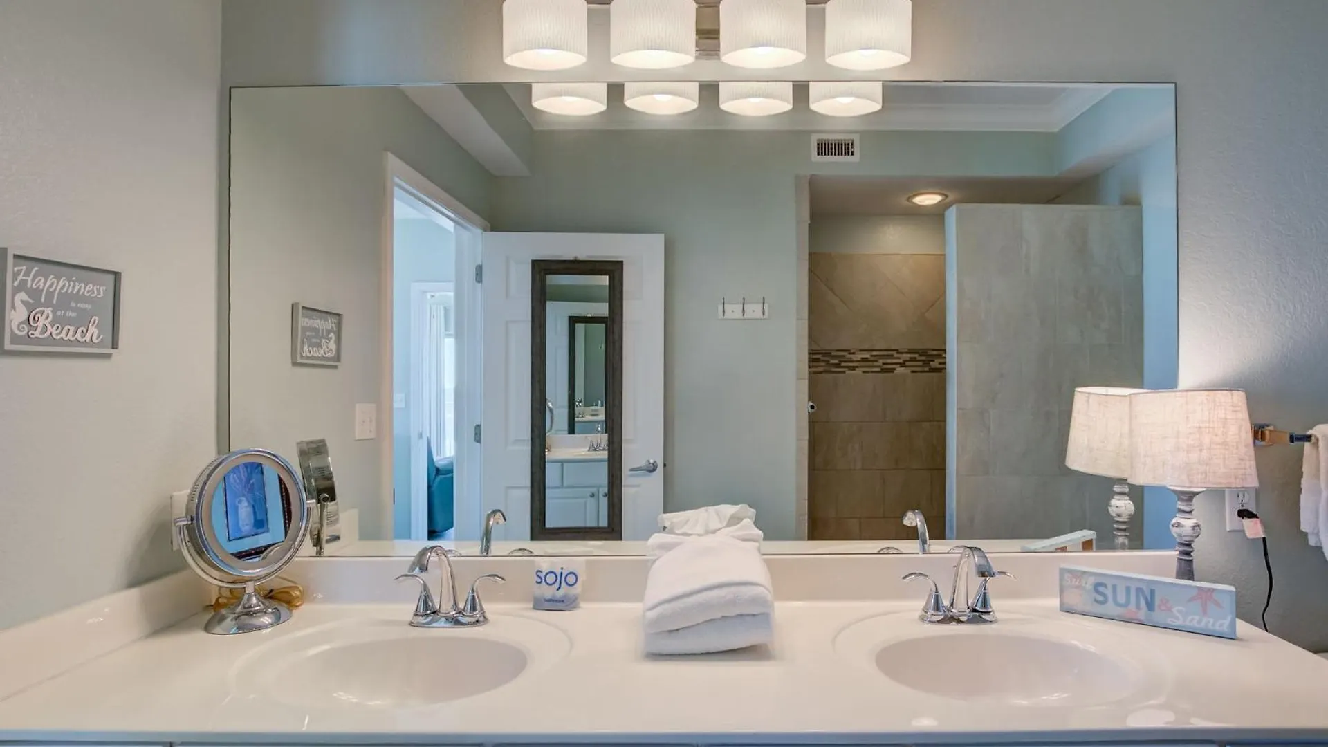 Crystal Shores W 301 By Collection Apartment