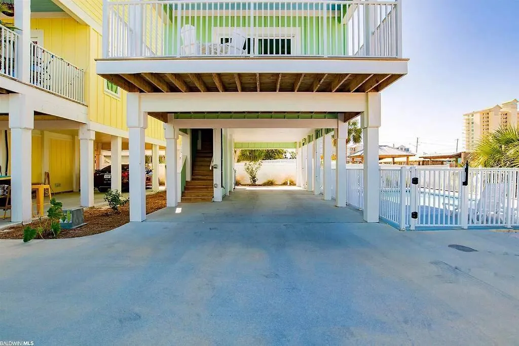 Autumn Getaway! Access, Pool, & Fishing Dock * Gulf Shores