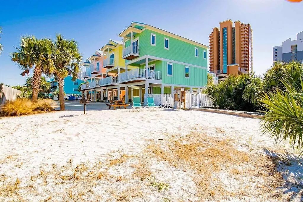 Holiday home Autumn Getaway! Access, Pool, & Fishing Dock Gulf Shores
