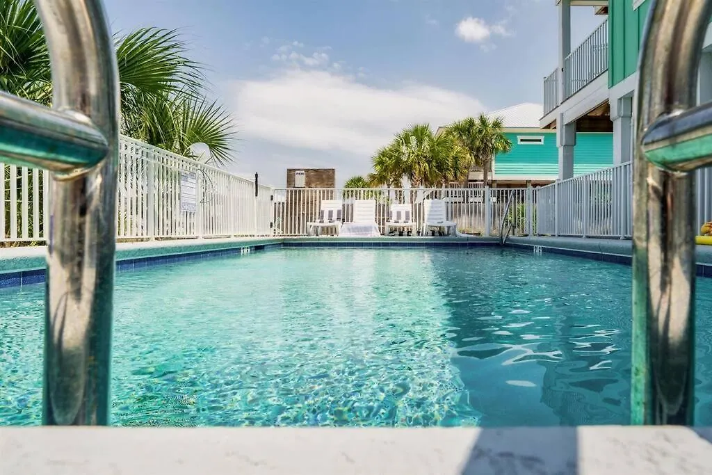 Autumn Getaway! Access, Pool, & Fishing Dock Holiday home Gulf Shores