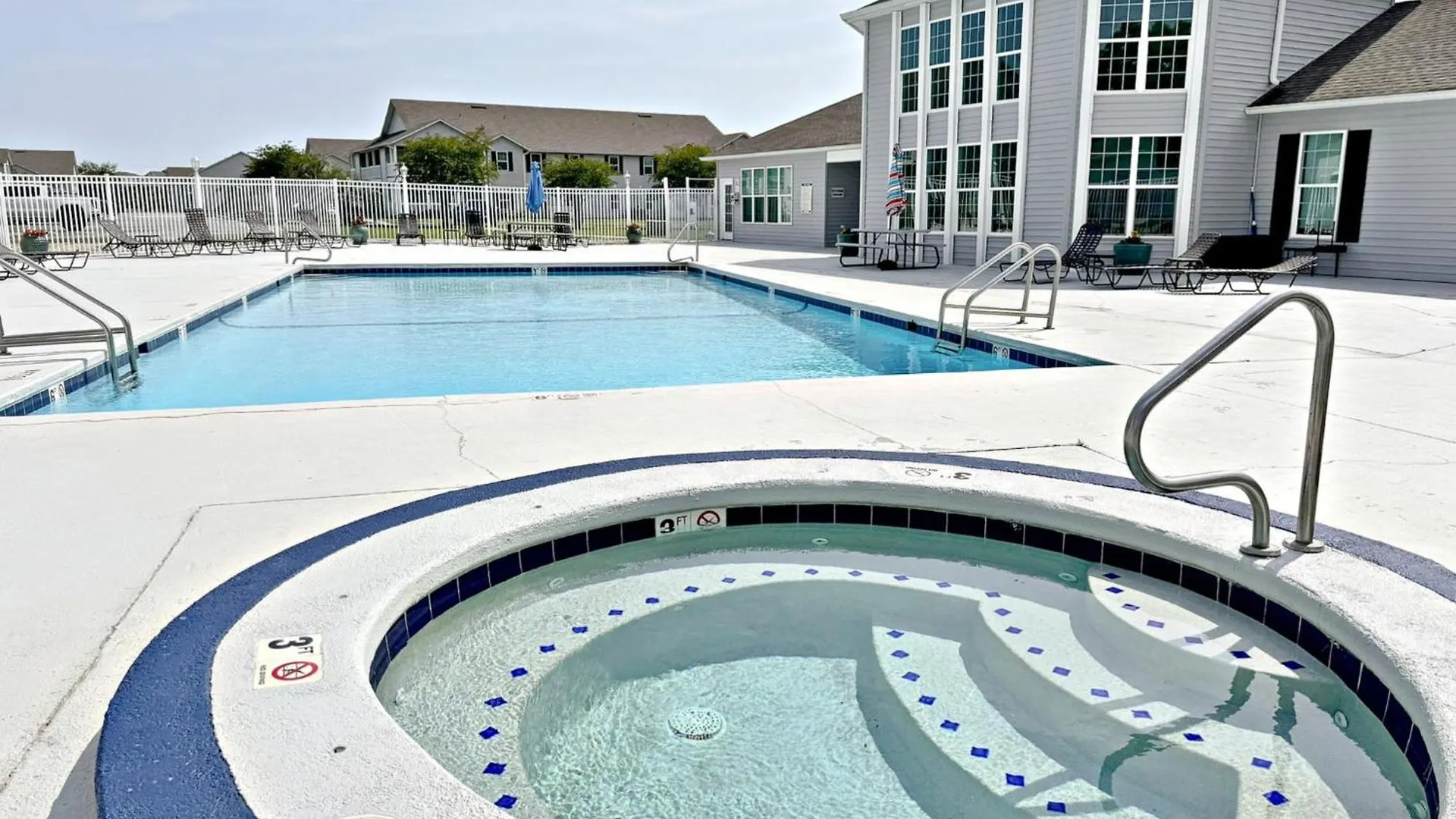 Colony Club P6 Holiday home *