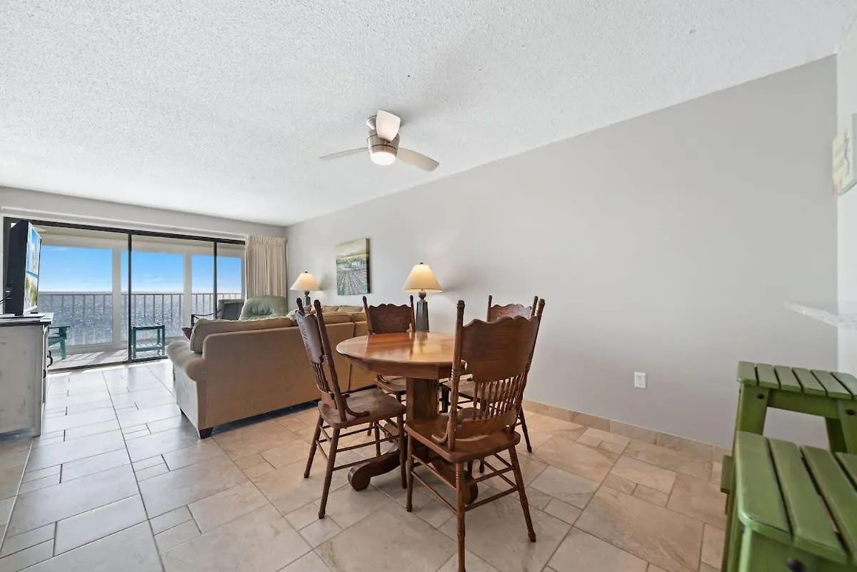 Edgewater 82- Floor To Ceiling Glass Doors Holiday home *