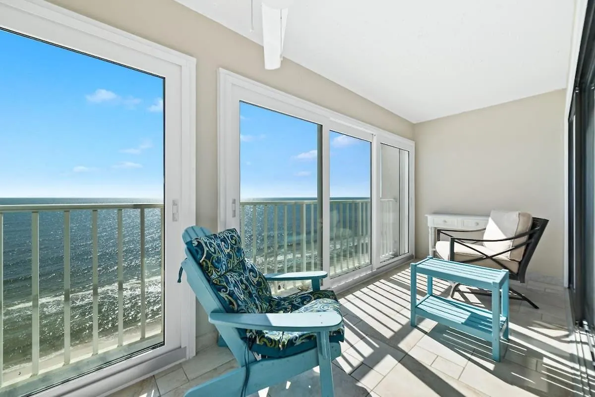 Edgewater 82- Floor To Ceiling Glass Doors Holiday home