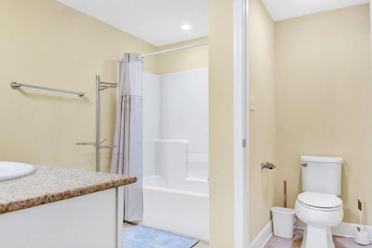 Sanibel 306- Easy Access & Gulf Views