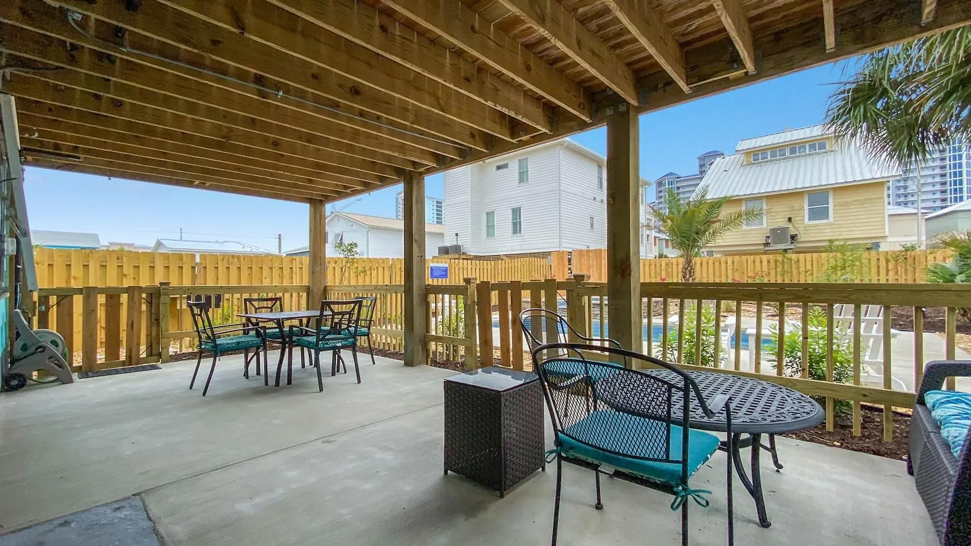 Salty And Sandy And Bottom Holiday home Gulf Shores