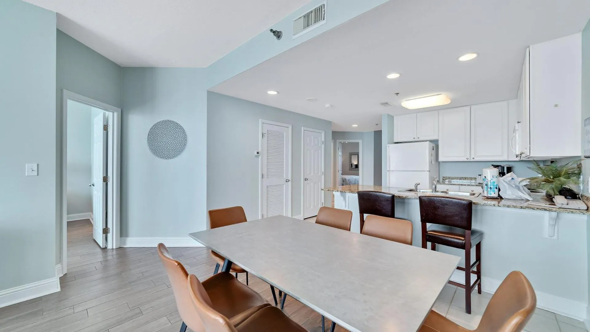 Lighthouse Apartment *