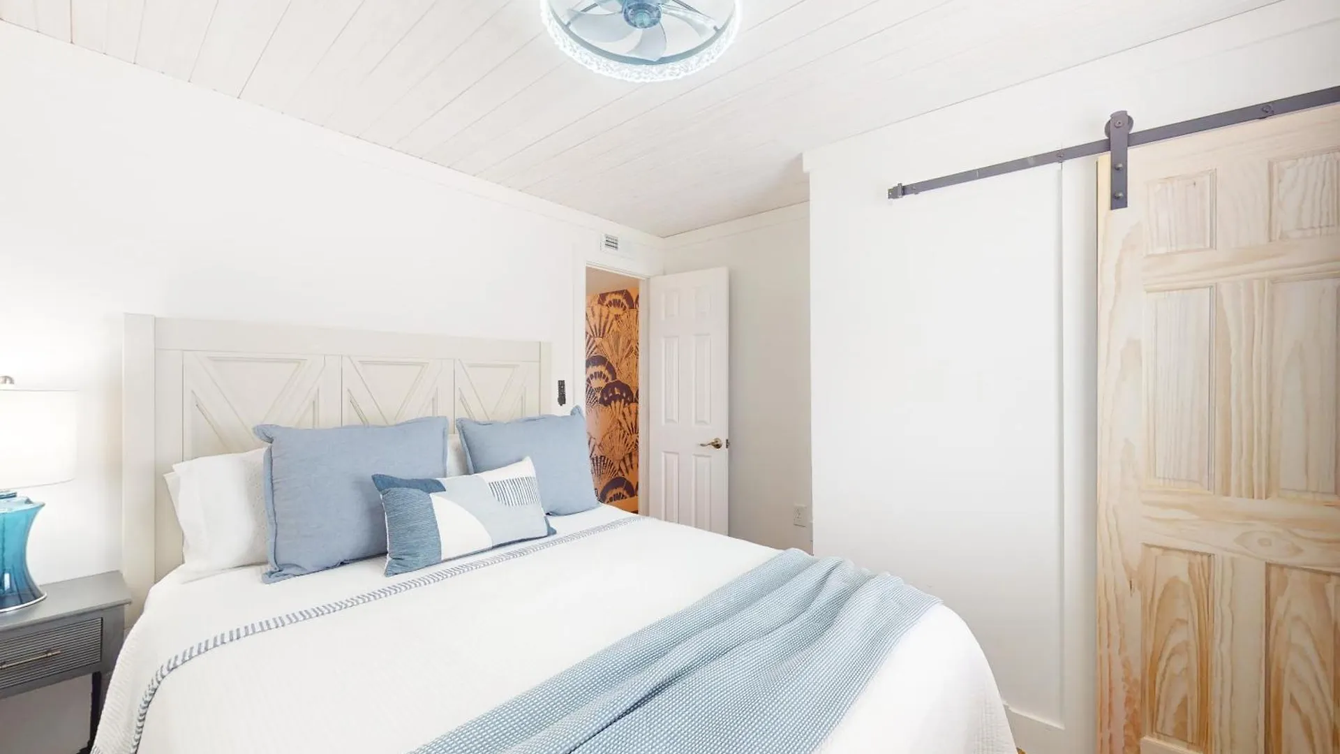 Surf & Racquet Club #506a Apartment *