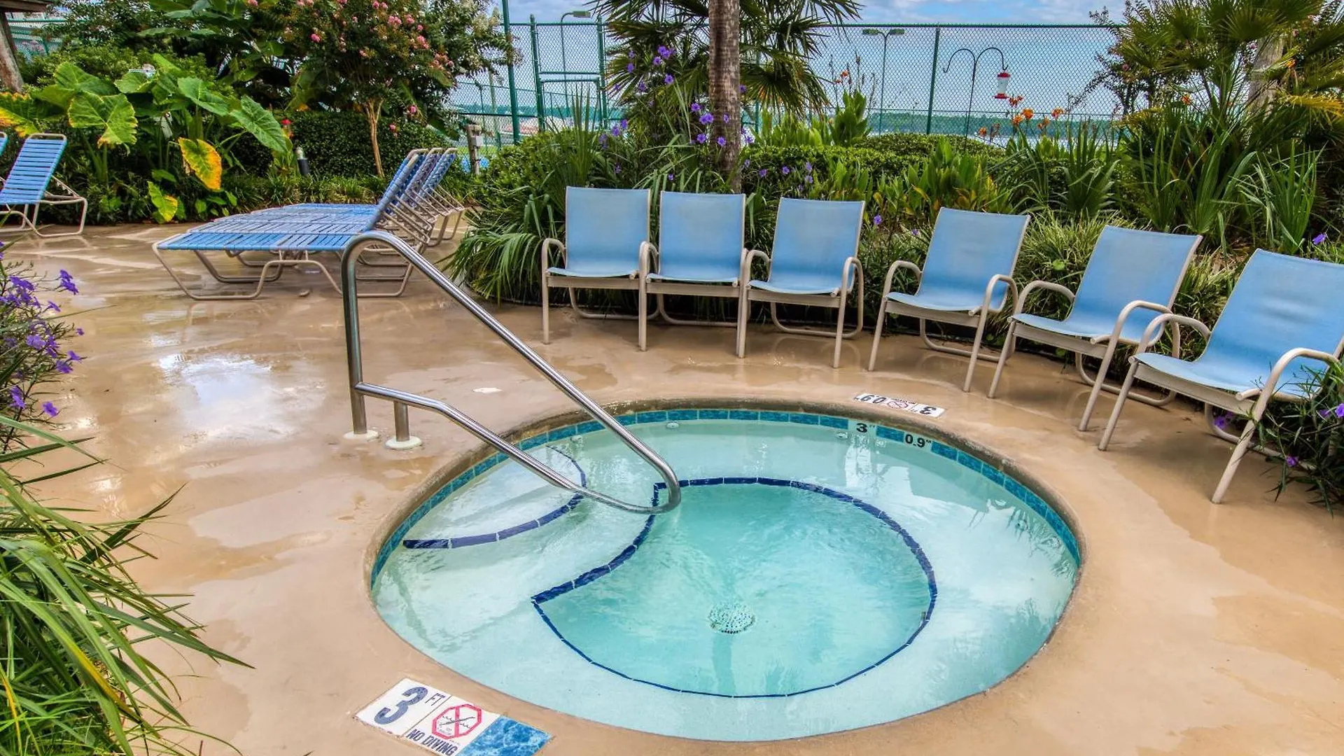 Surf & Racquet Club #506a Apartment *