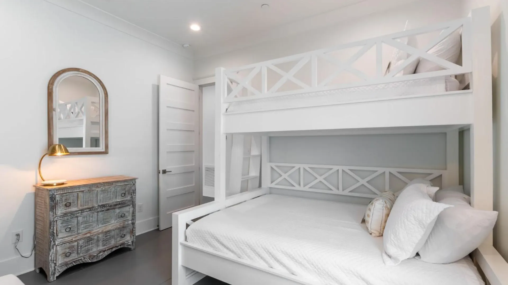 High Tide Bvr60 By Liquid Life Holiday home
