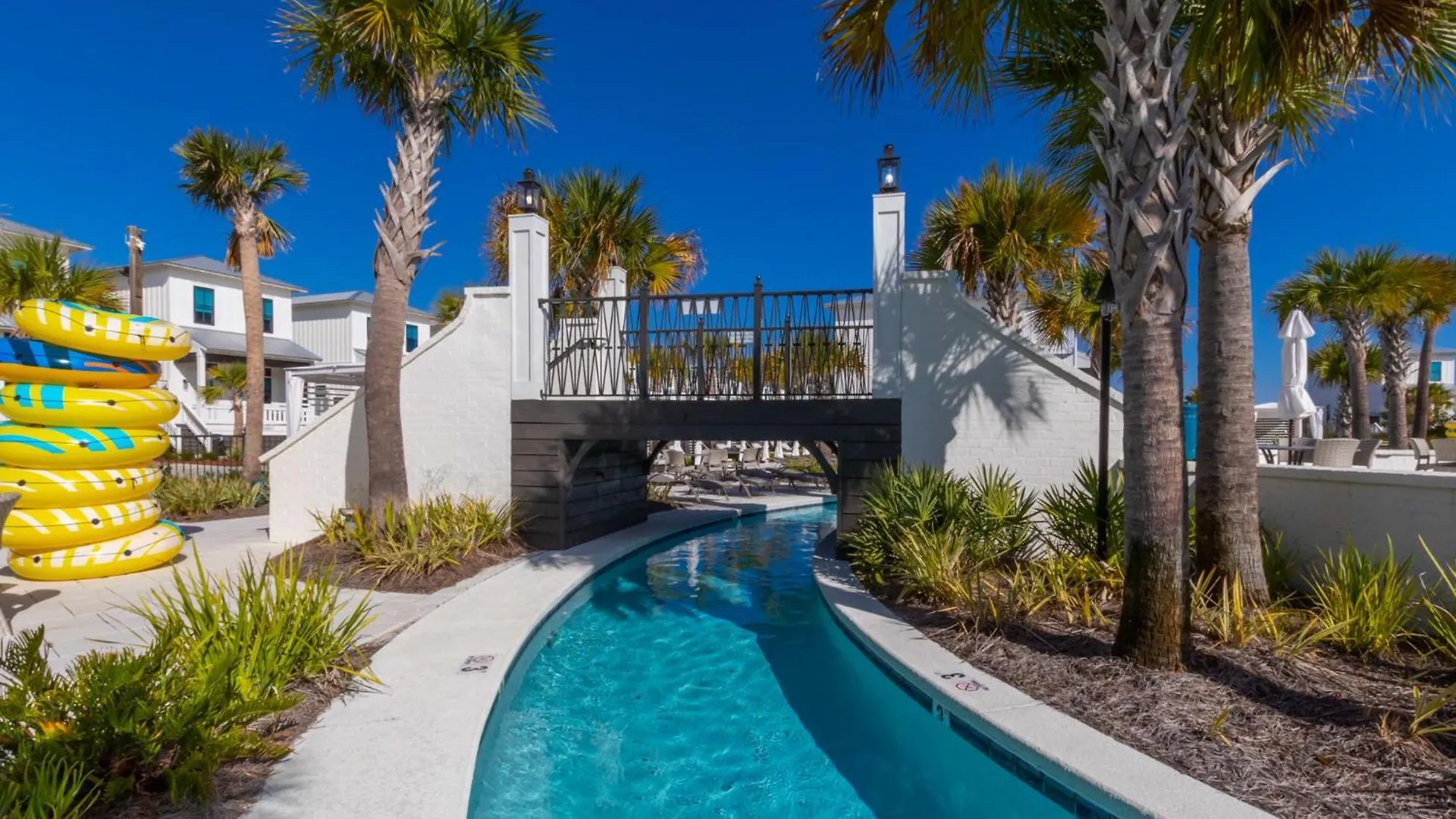 Just A Little Bvr69 By Liquid Life Holiday home