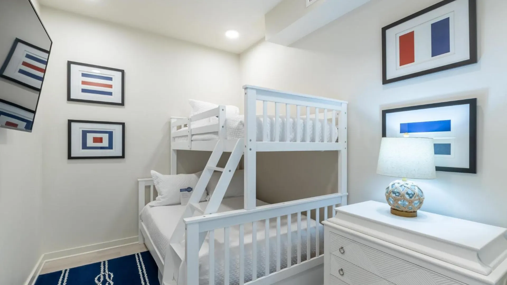 Apartment Sea Glass 406 By Liquid Life