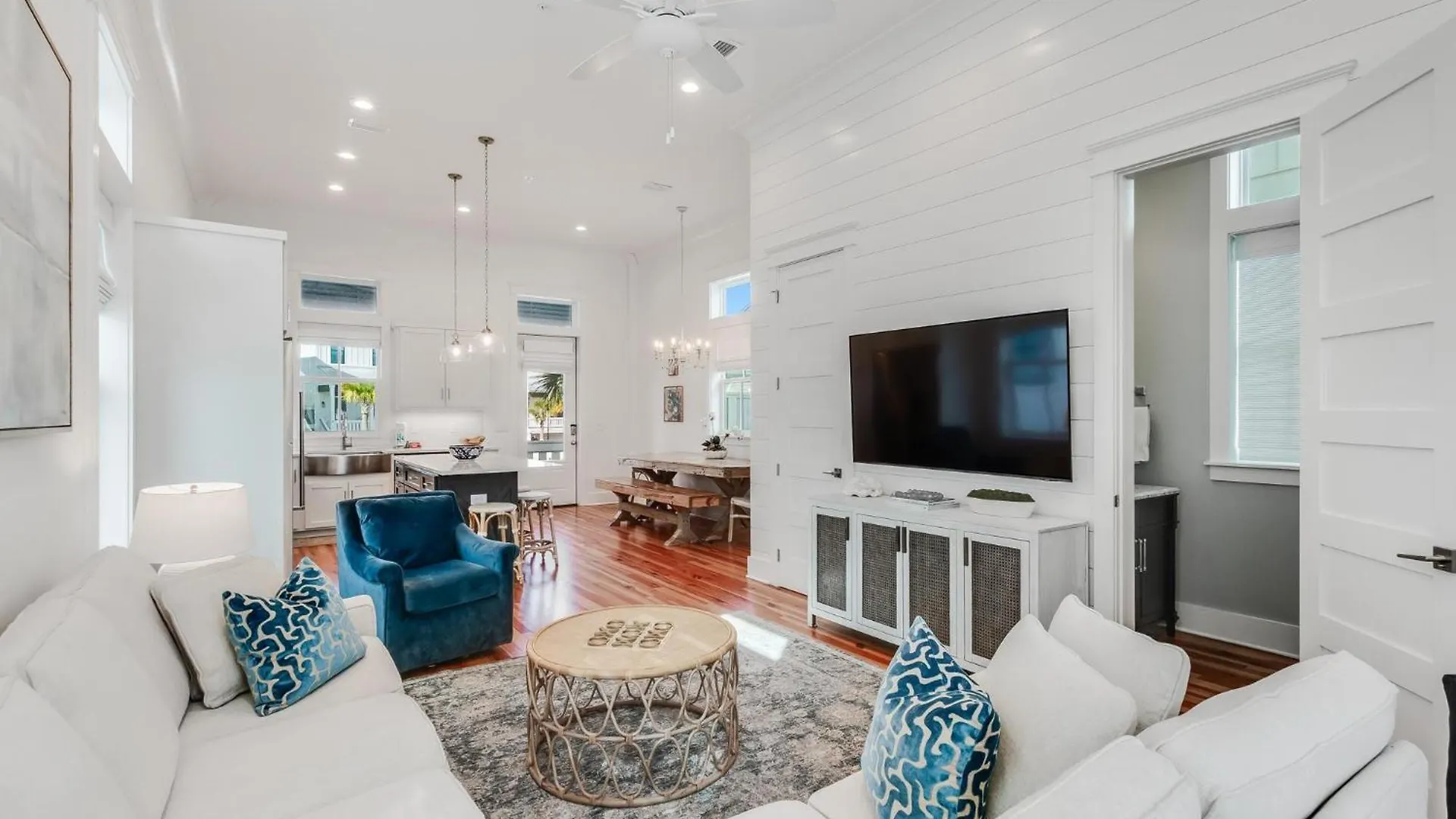 Holiday home Coastal Bvr02 By Liquid Life