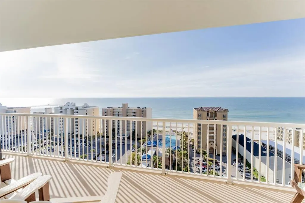 12th Floor 2 Bedroom At Crystal Tower, 2 Outdoor Pools And Lazy River, Heated Indoor Pool, Direct Access *