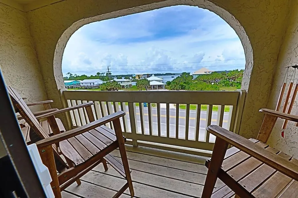 Apartment 2 Bedroom At Palmas In With 2 Pools, Picnic And Grilling Area, Parking For 2 Vehicles, And Access A Short Walk