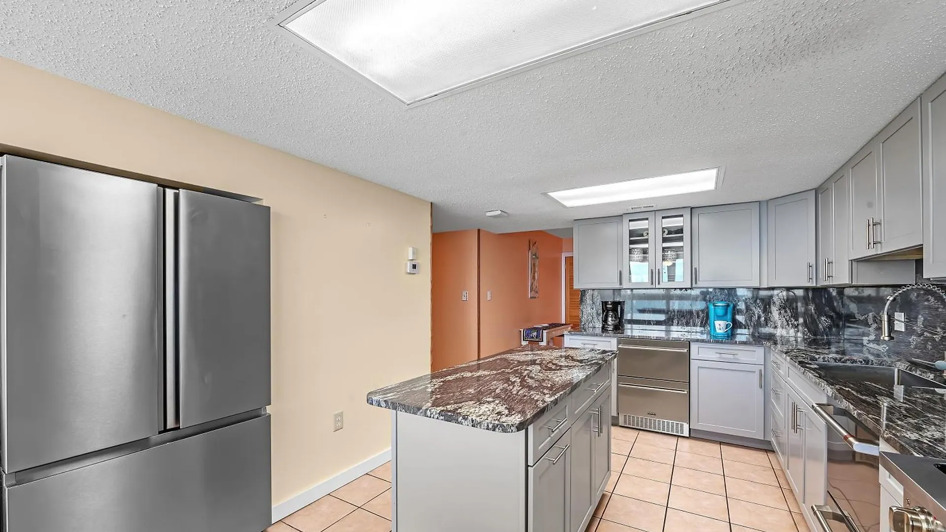 Edgewater West 102 Apartment