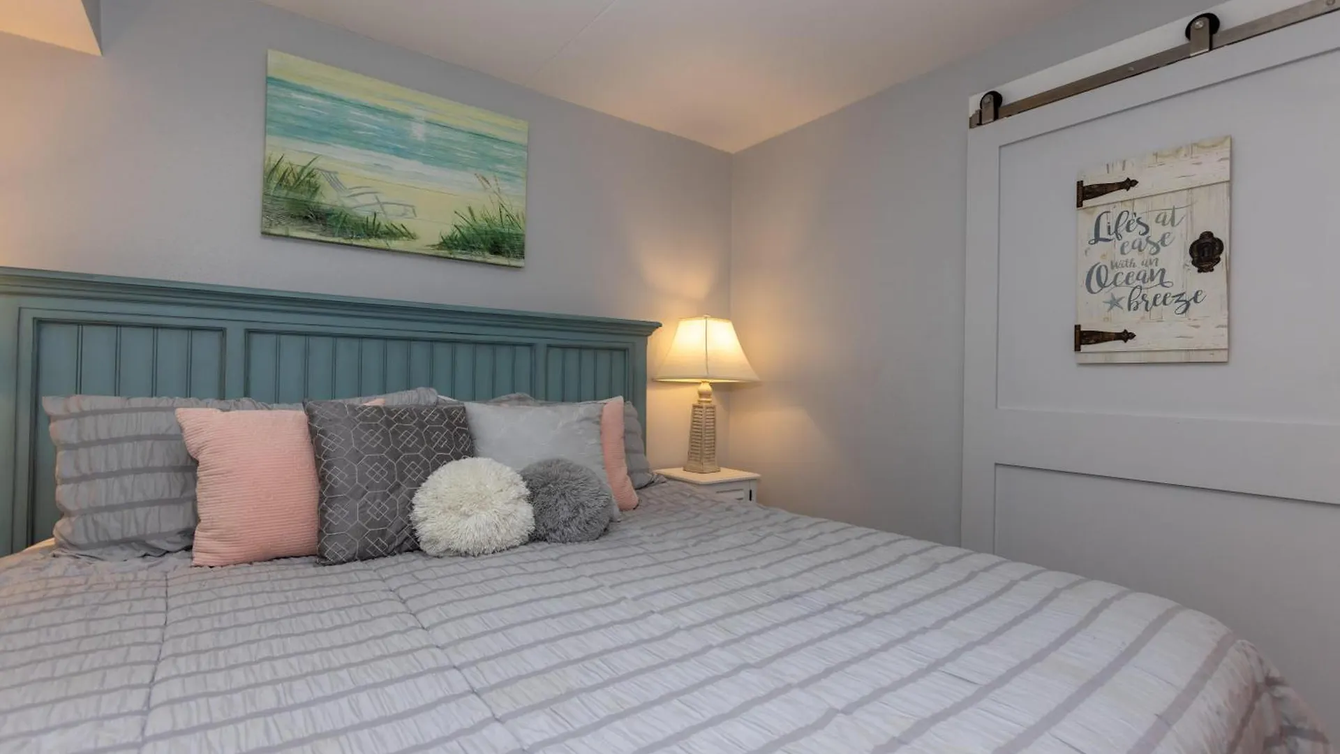 Holiday home Island Winds East #205 *