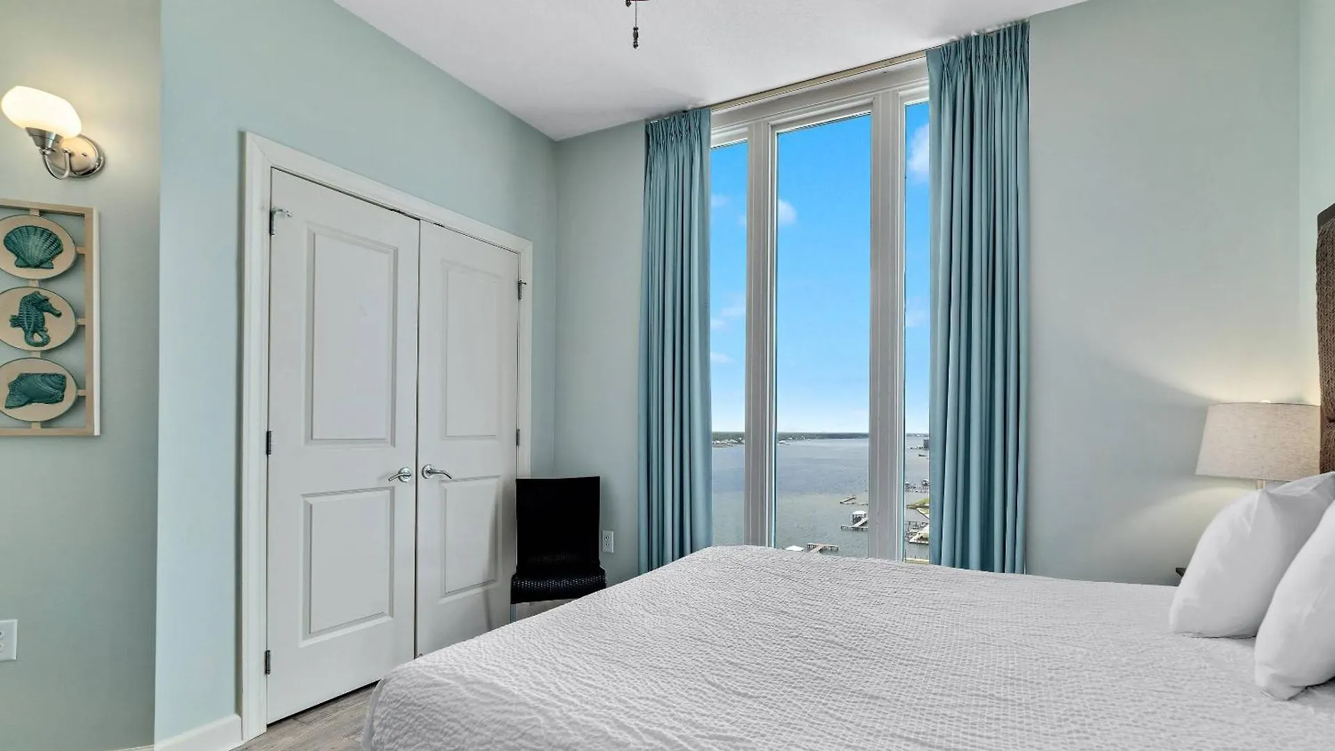 Holiday home Lagoon Tower 1402