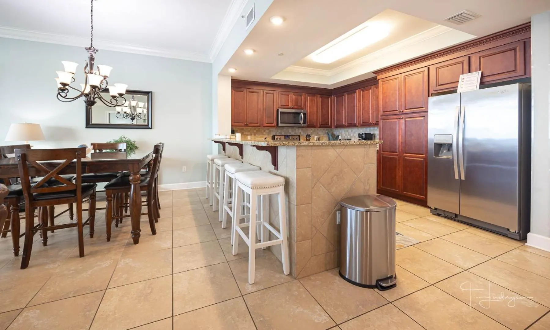 Apartment Phoenix 1602-2 *