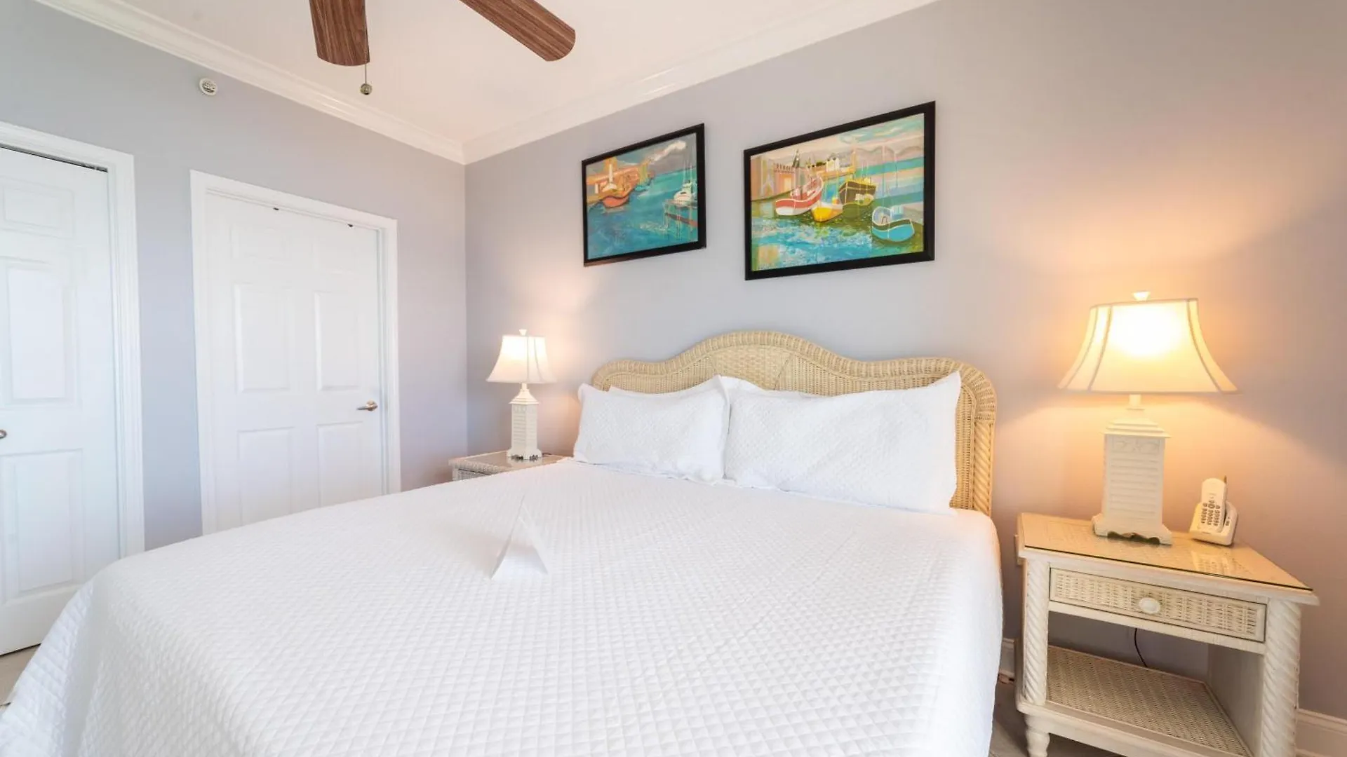 Crystal Shores 903 *