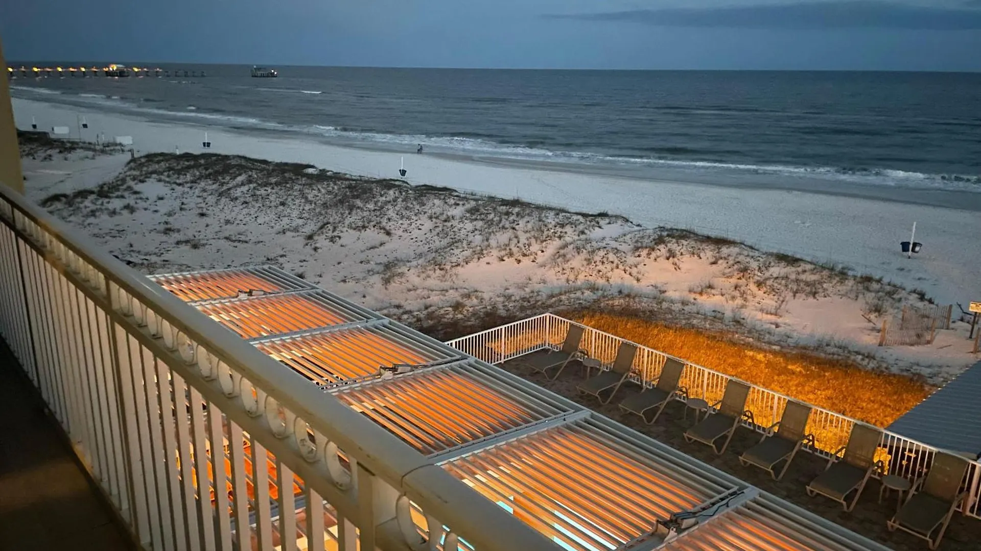 Colonnades 402 Holiday home