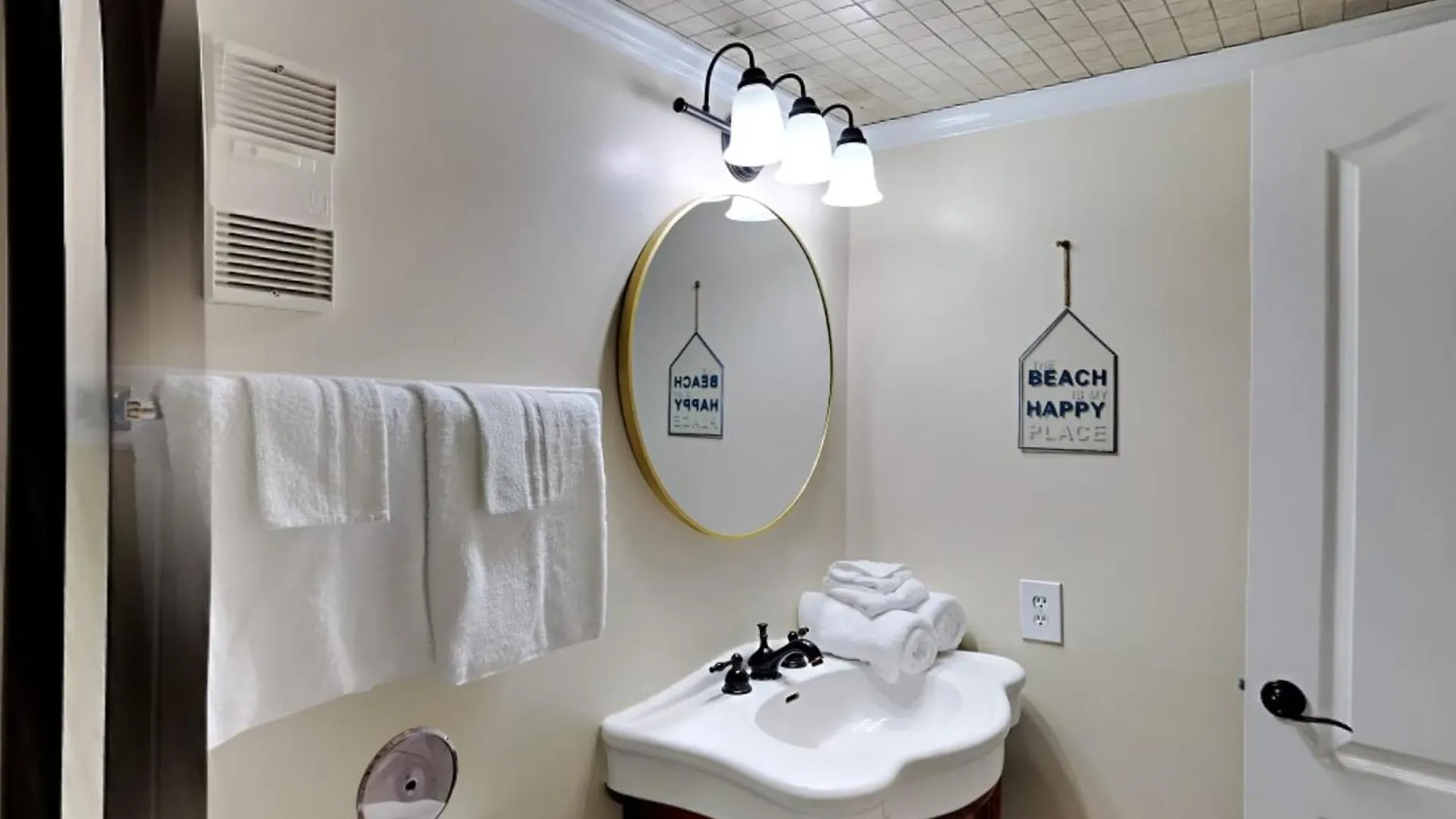Boardwalk 787 Apartment *
